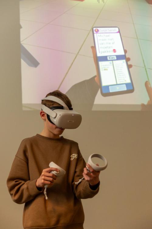 Kind met VR-bril op